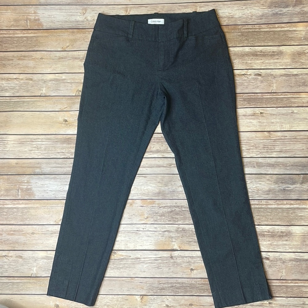 Calvin Klein Women Pants